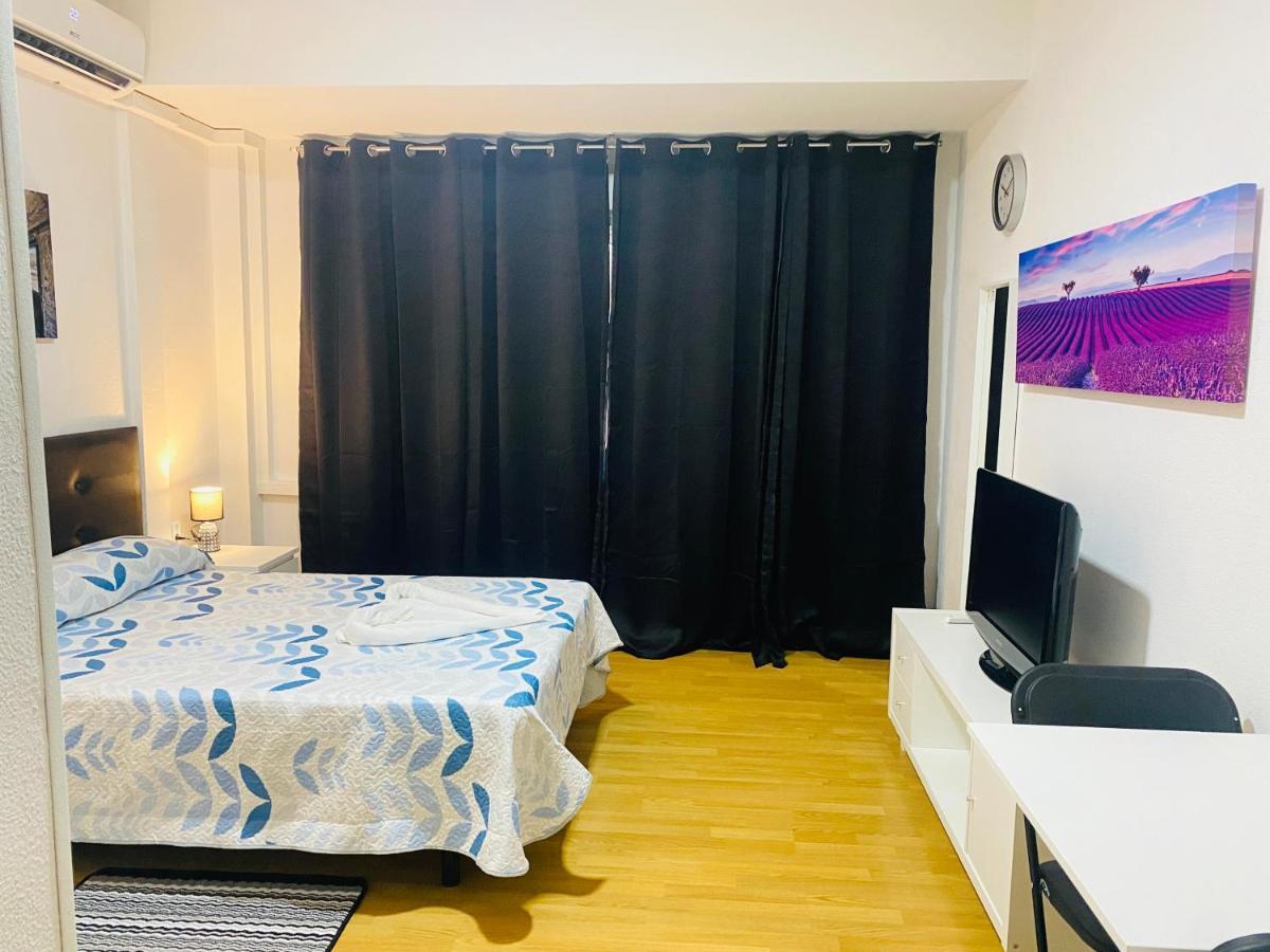 Apartamento Familiar Apartment Madrid Ngoại thất bức ảnh